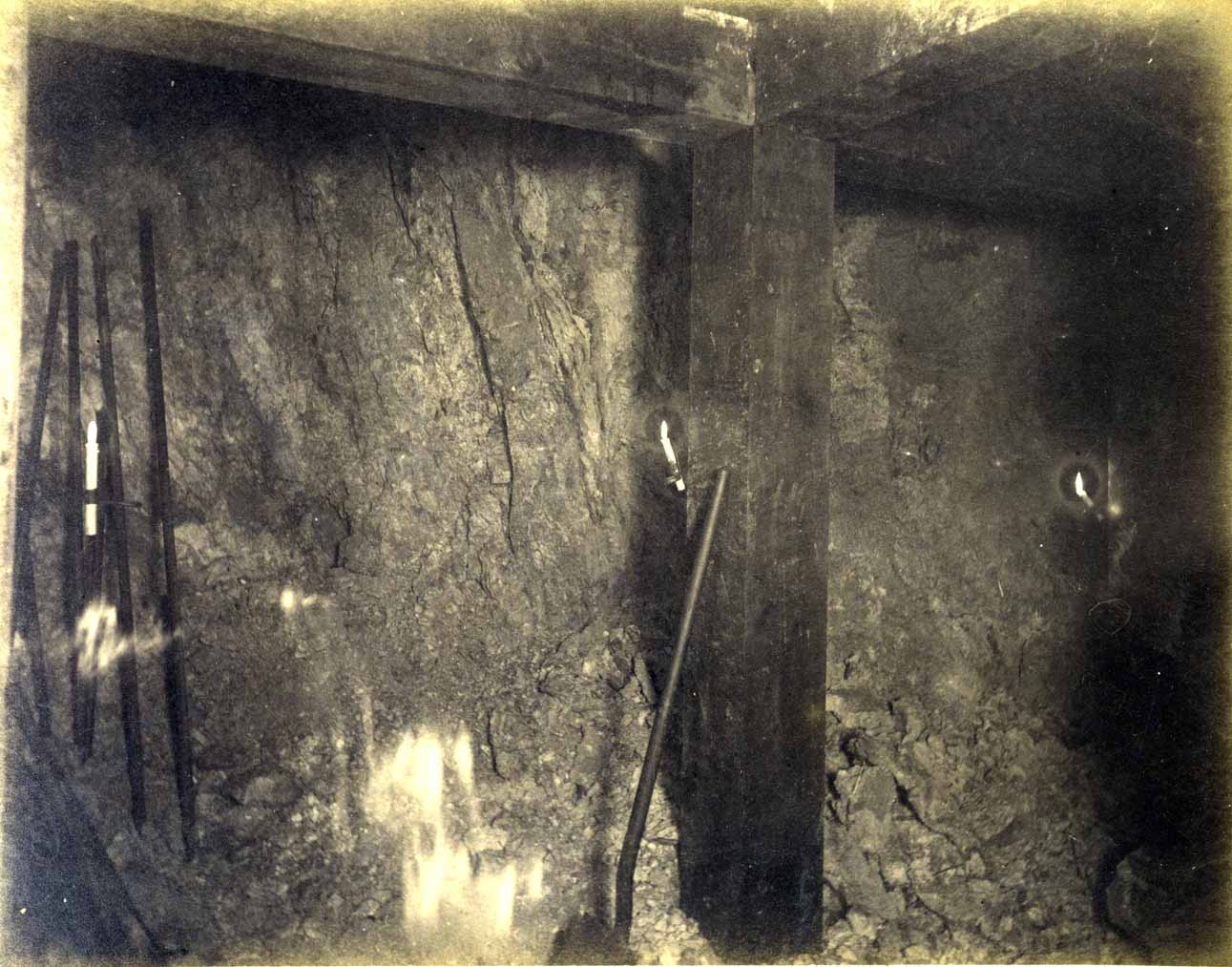 St. Lawrence Mine 700 ft. level East [no. 1184]