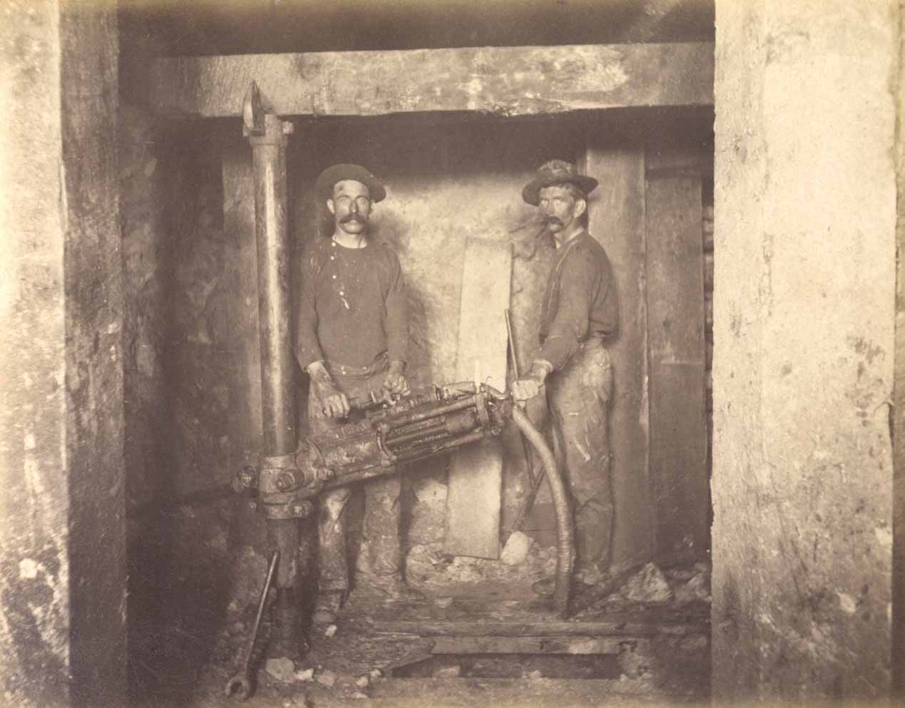 Mountain Consolidated Mine 400 ft. level East sill floor  [no. 1229]