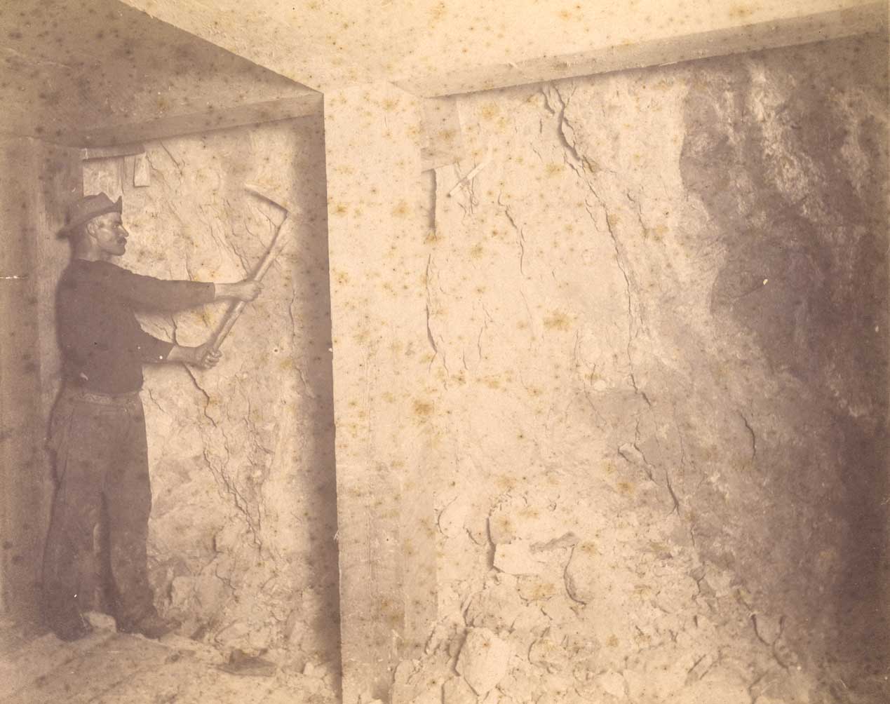 Mountain Consolidated Mine 400 ft. level East [no. 1236]